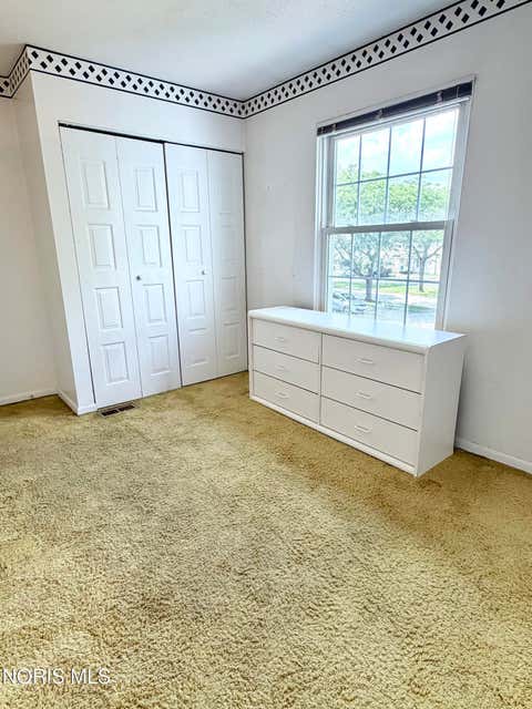 Tiny photo for 3752 Lakepointe Drive, Northwood, OH 43619 (MLS # 10010877)