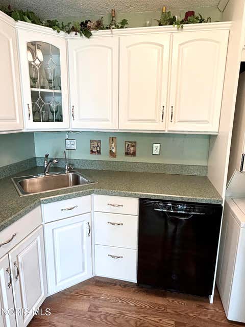 Tiny photo for 3752 Lakepointe Drive, Northwood, OH 43619 (MLS # 10010877)