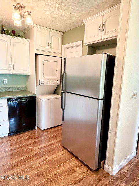 Tiny photo for 3752 Lakepointe Drive, Northwood, OH 43619 (MLS # 10010877)