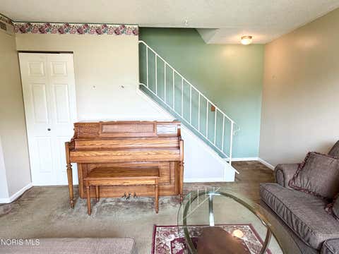 Tiny photo for 3752 Lakepointe Drive, Northwood, OH 43619 (MLS # 10010877)