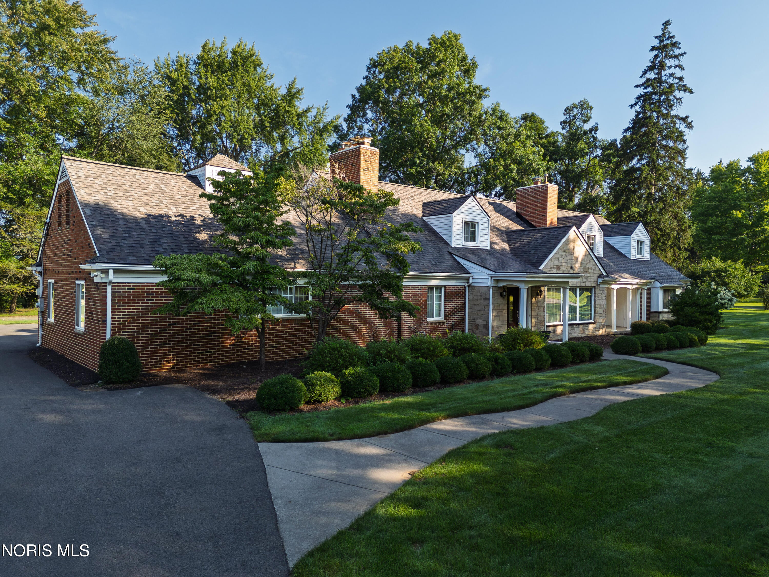 2953 Westchester Road