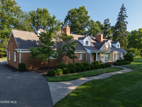 Tiny photo for 2953 Westchester Road, Ottawa Hills, OH 43615 (MLS # 10013814)