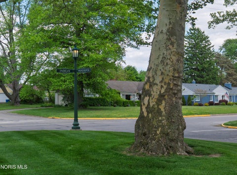 Tiny photo for 2953 Westchester Road, Ottawa Hills, OH 43615 (MLS # 10013814)