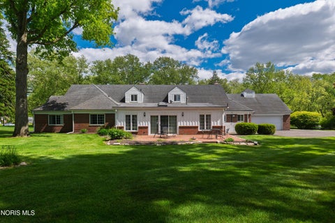 Tiny photo for 2953 Westchester Road, Ottawa Hills, OH 43615 (MLS # 10013814)