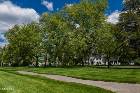 Tiny photo for 2953 Westchester Road, Ottawa Hills, OH 43615 (MLS # 10013814)