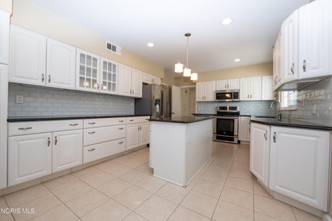 Tiny photo for 2953 Westchester Road, Ottawa Hills, OH 43615 (MLS # 10013814)