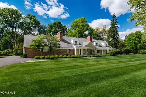 Tiny photo for 2953 Westchester Road, Ottawa Hills, OH 43615 (MLS # 10013814)