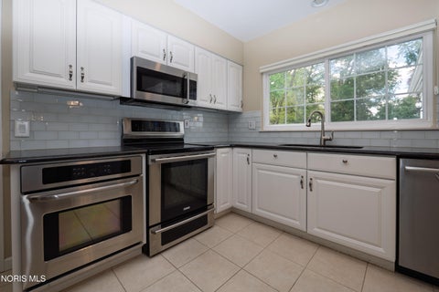 Tiny photo for 2953 Westchester Road, Ottawa Hills, OH 43615 (MLS # 10013814)