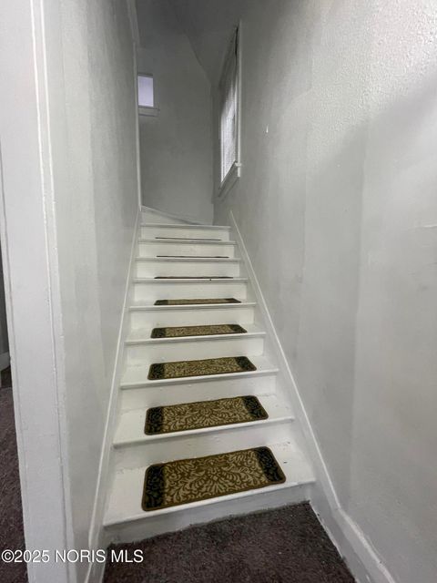 Tiny photo for 438 3rd Street, Toledo, OH 43605 (MLS # 10001787)