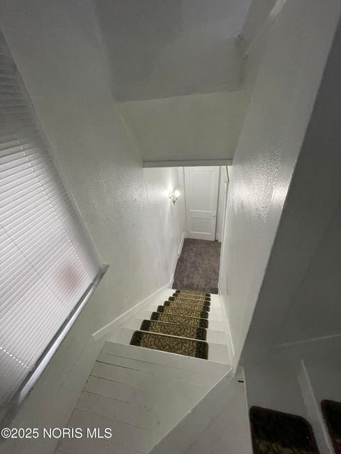 Tiny photo for 438 3rd Street, Toledo, OH 43605 (MLS # 10001787)