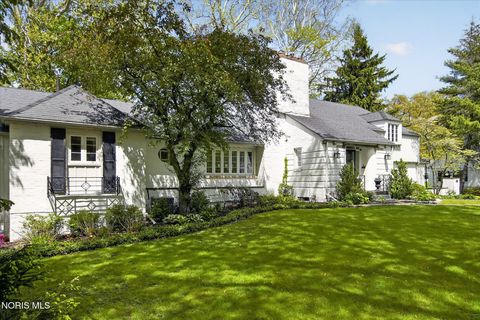 Tiny photo for 3700 W Bancroft Street, Ottawa Hills, OH 43606 (MLS # 10007300)
