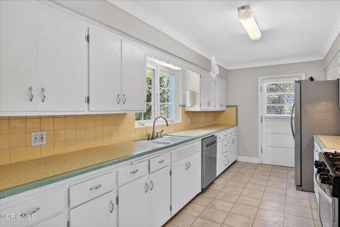 Tiny photo for 3700 W Bancroft Street, Ottawa Hills, OH 43606 (MLS # 10007300)