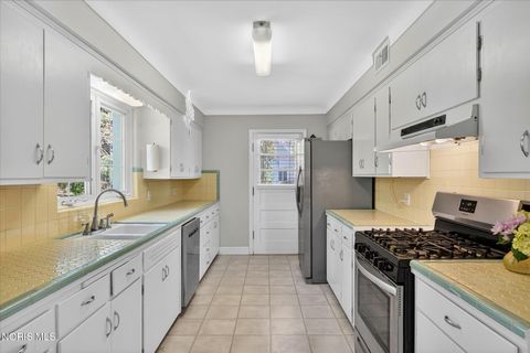 Tiny photo for 3700 W Bancroft Street, Ottawa Hills, OH 43606 (MLS # 10007300)