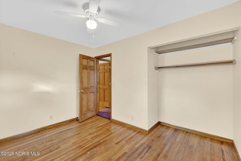 Tiny photo for 1826 Newport Avenue, Toledo, OH 43613 (MLS # 10001369)