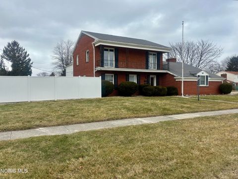 Tiny photo for 240 Ponderosa Drive, Oregon, OH 43616 (MLS # 10004416)