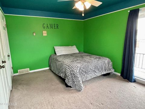 Tiny photo for 240 Ponderosa Drive, Oregon, OH 43616 (MLS # 10004416)