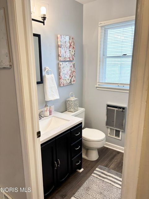 Tiny photo for 240 Ponderosa Drive, Oregon, OH 43616 (MLS # 10004416)