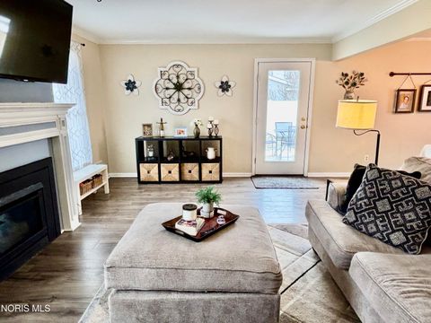 Tiny photo for 240 Ponderosa Drive, Oregon, OH 43616 (MLS # 10004416)