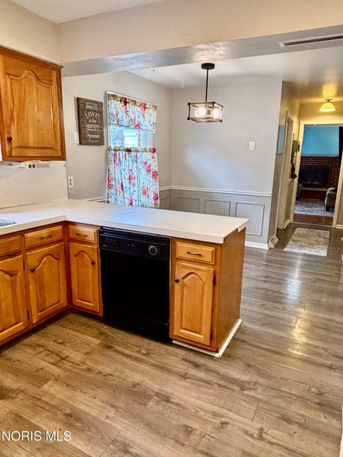 Tiny photo for 240 Ponderosa Drive, Oregon, OH 43616 (MLS # 10004416)