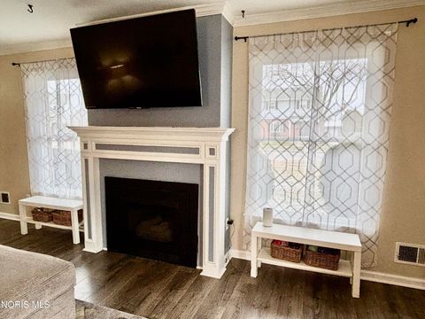 Tiny photo for 240 Ponderosa Drive, Oregon, OH 43616 (MLS # 10004416)