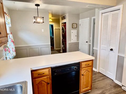 Tiny photo for 240 Ponderosa Drive, Oregon, OH 43616 (MLS # 10004416)