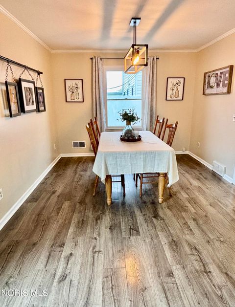 Tiny photo for 240 Ponderosa Drive, Oregon, OH 43616 (MLS # 10004416)