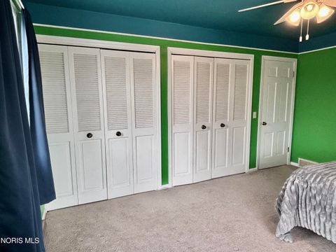 Tiny photo for 240 Ponderosa Drive, Oregon, OH 43616 (MLS # 10004416)