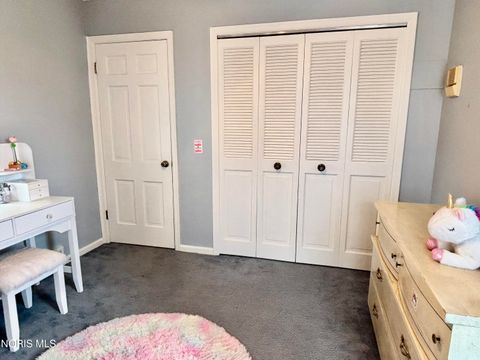 Tiny photo for 240 Ponderosa Drive, Oregon, OH 43616 (MLS # 10004416)