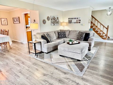 Tiny photo for 240 Ponderosa Drive, Oregon, OH 43616 (MLS # 10004416)