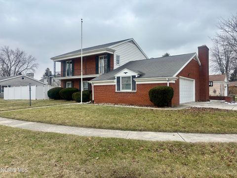 Tiny photo for 240 Ponderosa Drive, Oregon, OH 43616 (MLS # 10004416)