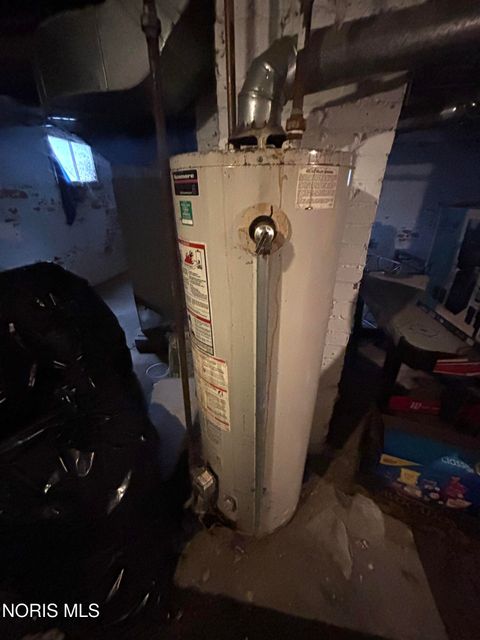 Tiny photo for 457 W Manhattan Boulevard, Toledo, OH 43608 (MLS # 10005321)