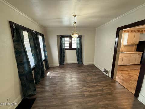Tiny photo for 568 Dover Place, Toledo, OH 43605 (MLS # 10009269)
