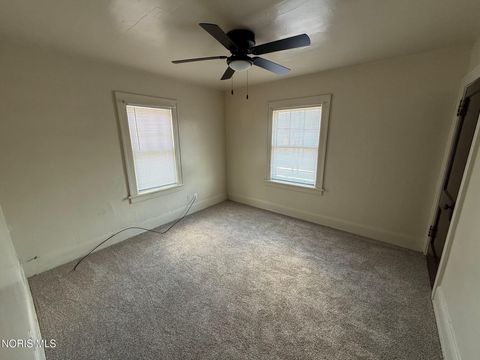 Tiny photo for 568 Dover Place, Toledo, OH 43605 (MLS # 10009269)
