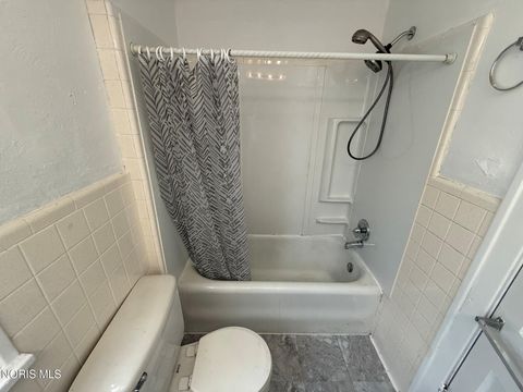 Tiny photo for 568 Dover Place, Toledo, OH 43605 (MLS # 10009269)