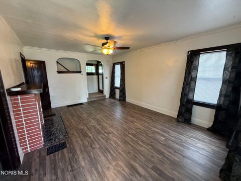 Tiny photo for 568 Dover Place, Toledo, OH 43605 (MLS # 10009269)