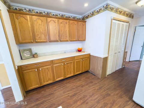 Tiny photo for 5652 Goodhue Drive, Toledo, OH 43615 (MLS # 10003879)