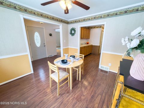 Tiny photo for 5652 Goodhue Drive, Toledo, OH 43615 (MLS # 10003879)