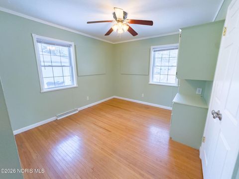 Tiny photo for 5652 Goodhue Drive, Toledo, OH 43615 (MLS # 10003879)