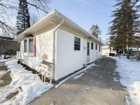 Tiny photo for 5652 Goodhue Drive, Toledo, OH 43615 (MLS # 10003879)