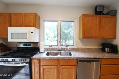 Tiny photo for 2419 S Crissey Road, Monclova, OH 43542 (MLS # 10012313)