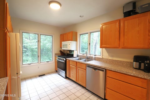 Tiny photo for 2419 S Crissey Road, Monclova, OH 43542 (MLS # 10012313)