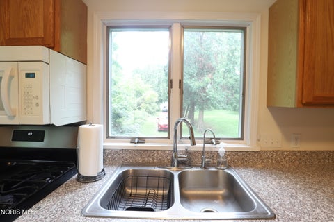 Tiny photo for 2419 S Crissey Road, Monclova, OH 43542 (MLS # 10012313)