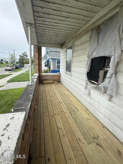 Tiny photo for 1262 Campbell Street, Toledo, OH 43607 (MLS # 10013252)