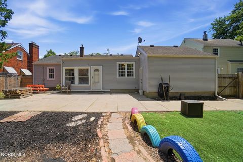 Tiny photo for 3506 Beverly Drive, Toledo, OH 43614 (MLS # 10008976)