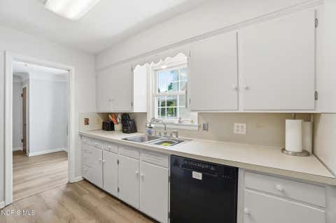 Tiny photo for 3506 Beverly Drive, Toledo, OH 43614 (MLS # 10008976)