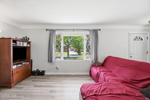 Tiny photo for 3506 Beverly Drive, Toledo, OH 43614 (MLS # 10008976)