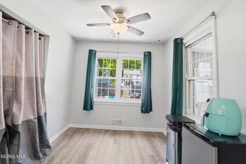 Tiny photo for 3506 Beverly Drive, Toledo, OH 43614 (MLS # 10008976)