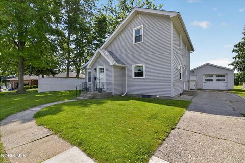 Tiny photo for 639 Park Street, Napoleon, OH 43545 (MLS # 10008824)