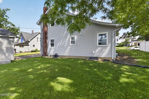Tiny photo for 639 Park Street, Napoleon, OH 43545 (MLS # 10008824)