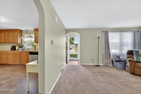 Tiny photo for 639 Park Street, Napoleon, OH 43545 (MLS # 10008824)